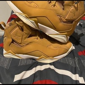 Jordan True Flight (Golden Harvest) 11.5 Mens Used
